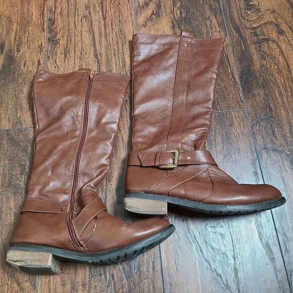Bucco Matilda Boots    - Picture 1 of 8